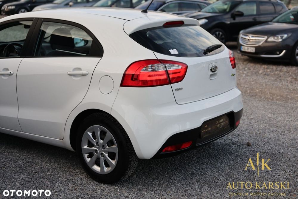 Kia Rio - 8