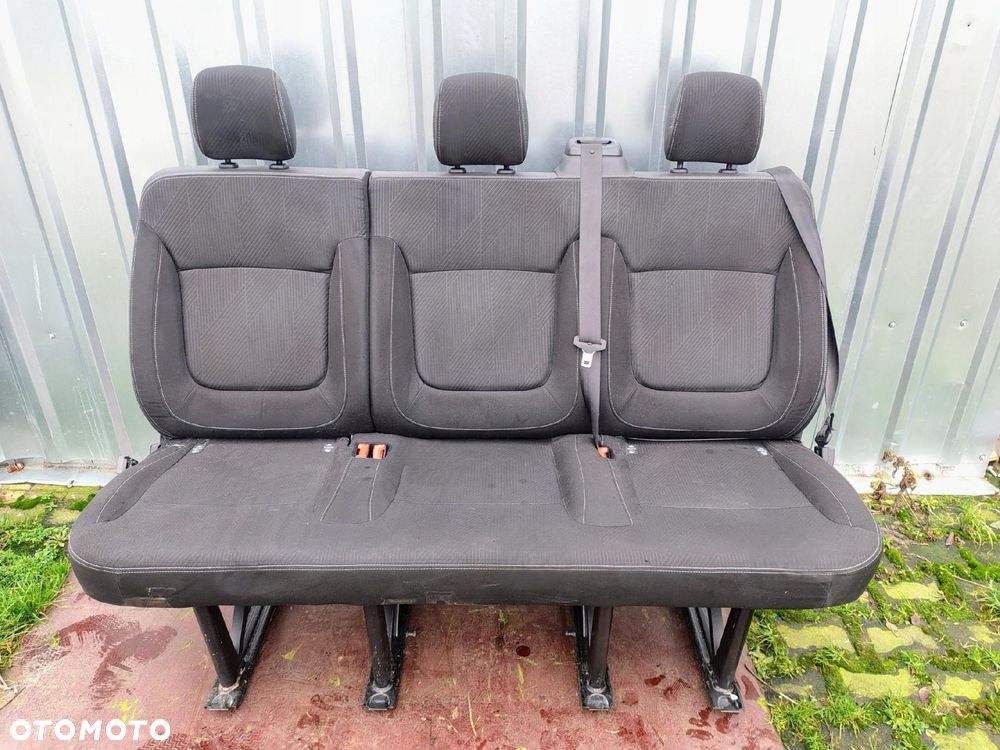 FOTEL KANAPA TRAFIC VIVARO TALENTO 2014- 3OS DRUGI RZĄD