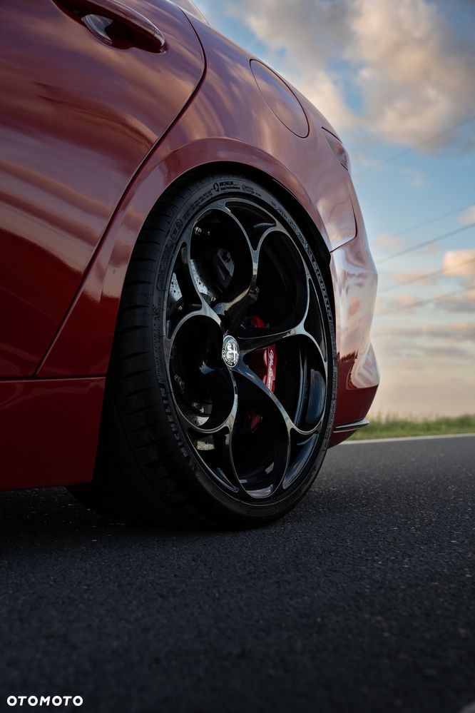 Alfa Romeo Giulia 2.9 Bi Turbo V6 Quadrifoglio - 11