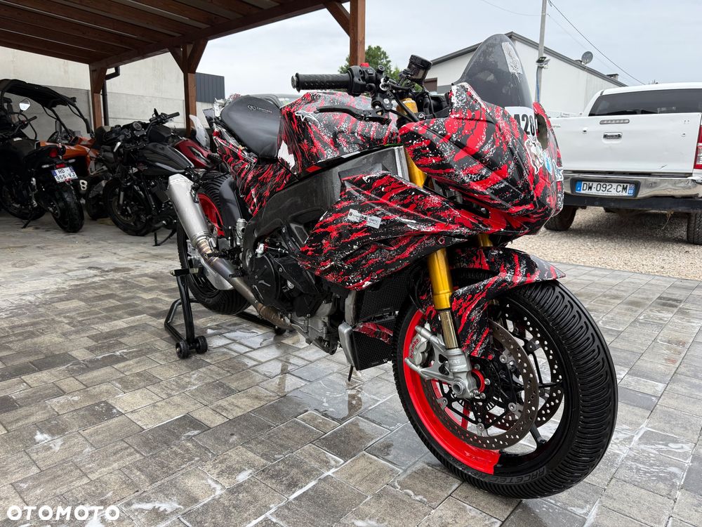 Aprilia Tuono - 1