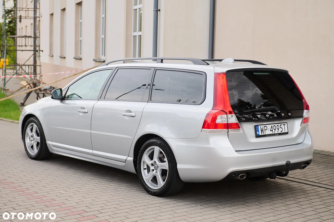 Volvo V70 D4 Black Edition - 6