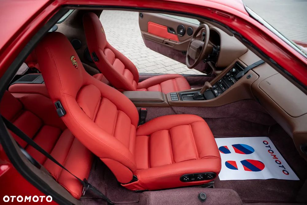 Porsche 928 S4 - 35