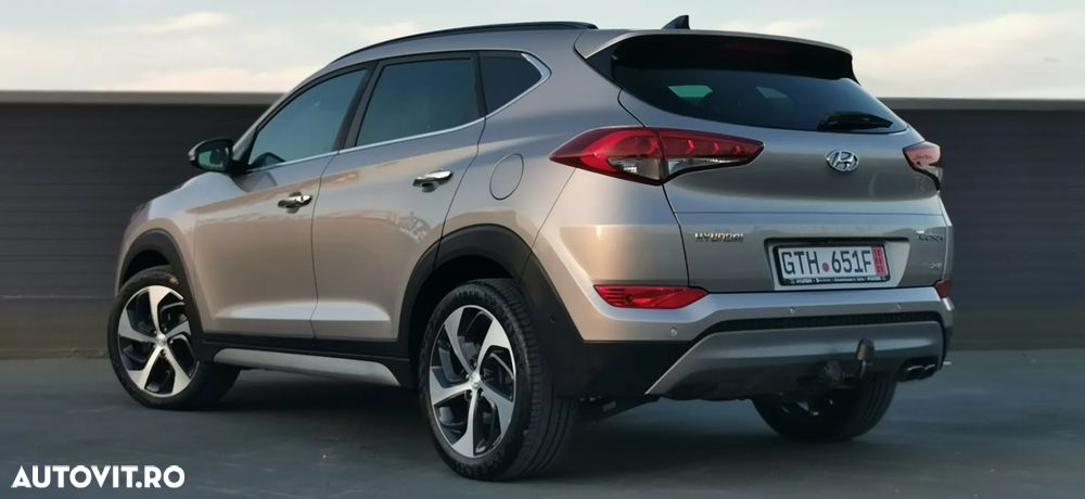 Hyundai Tucson 2.0 CRDI 4WD Automatik Premium - 4