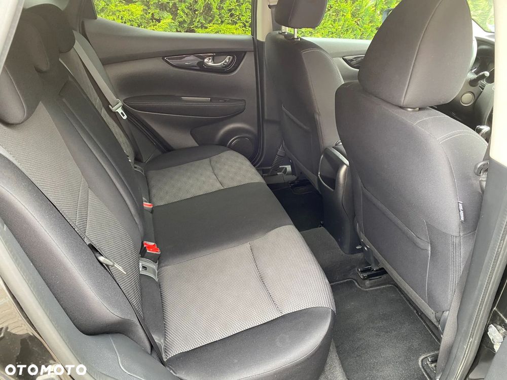 Nissan Qashqai 1.6 DIG-T N-Connecta - 9