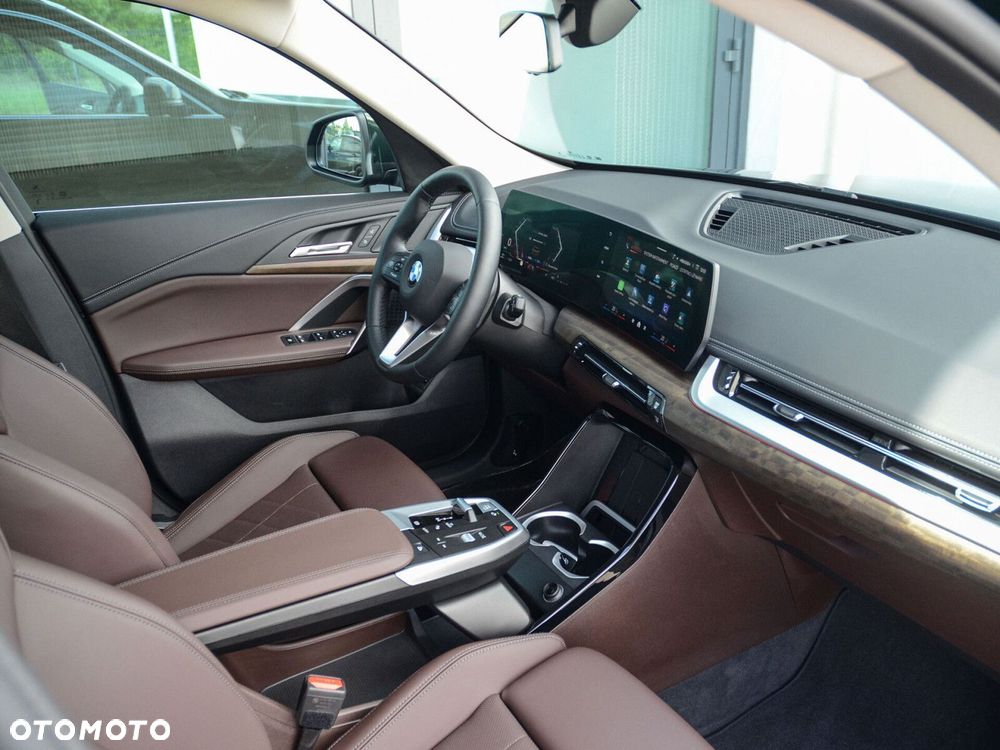 BMW X1 sDrive18i xLine sport - 33