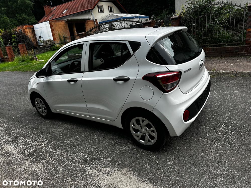 Hyundai i10 - 11