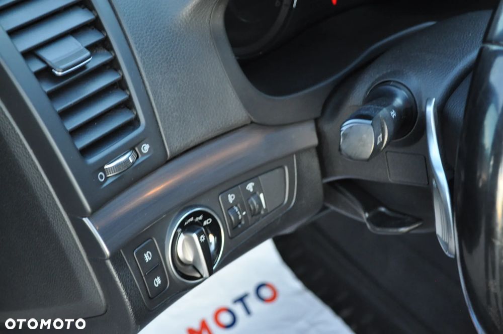 Hyundai i40 1.7 CRDi Comfort + - 18