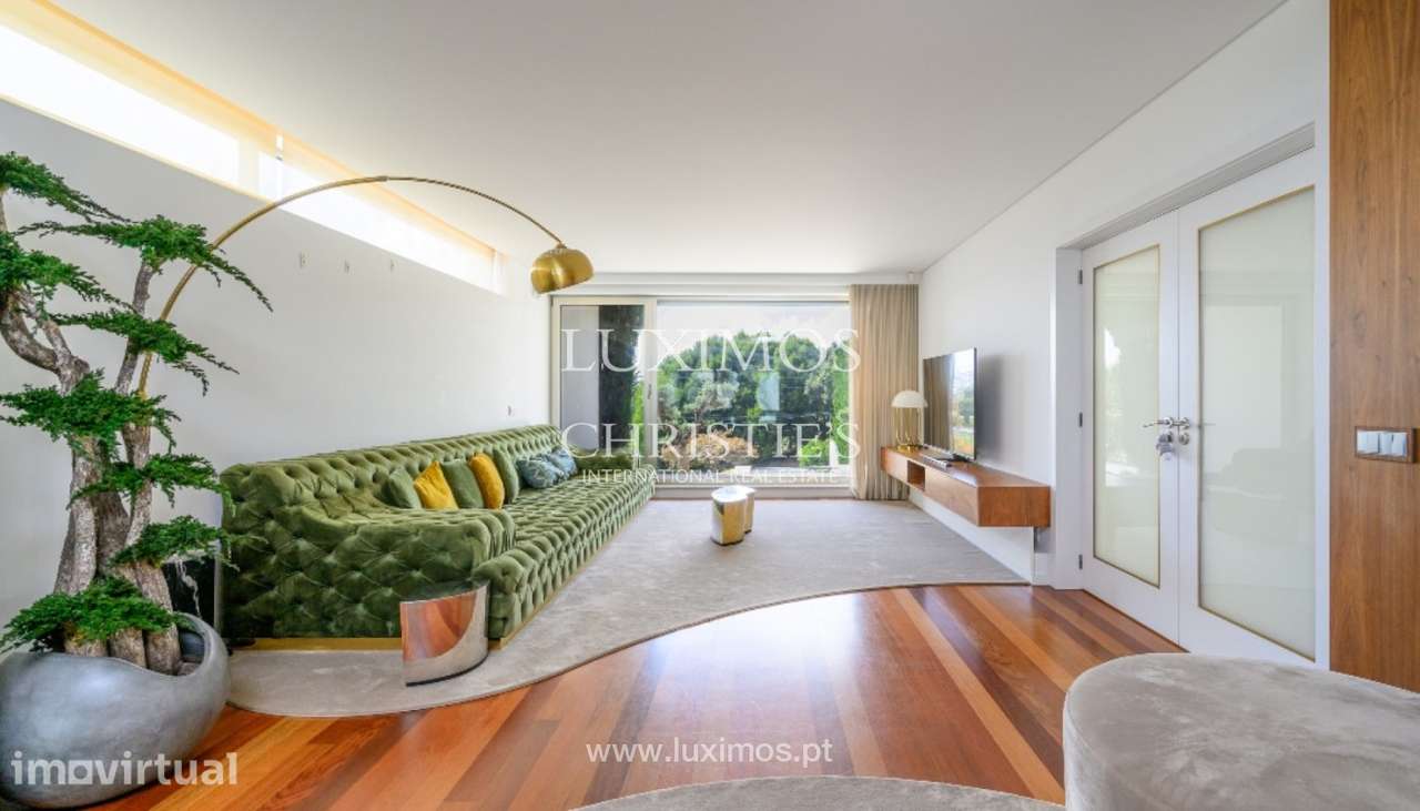 Moradia V5 com piscina e jardim, para venda, na Maia - Grande imagem: 3/25