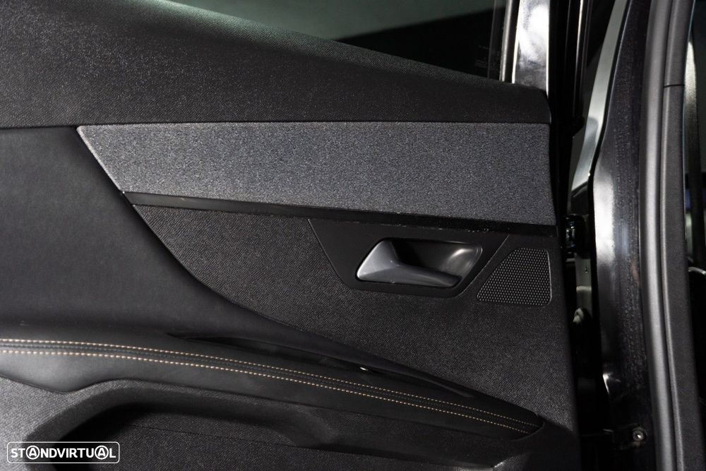 Peugeot 3008 1.5 BlueHDi GT Line EAT8 - 41