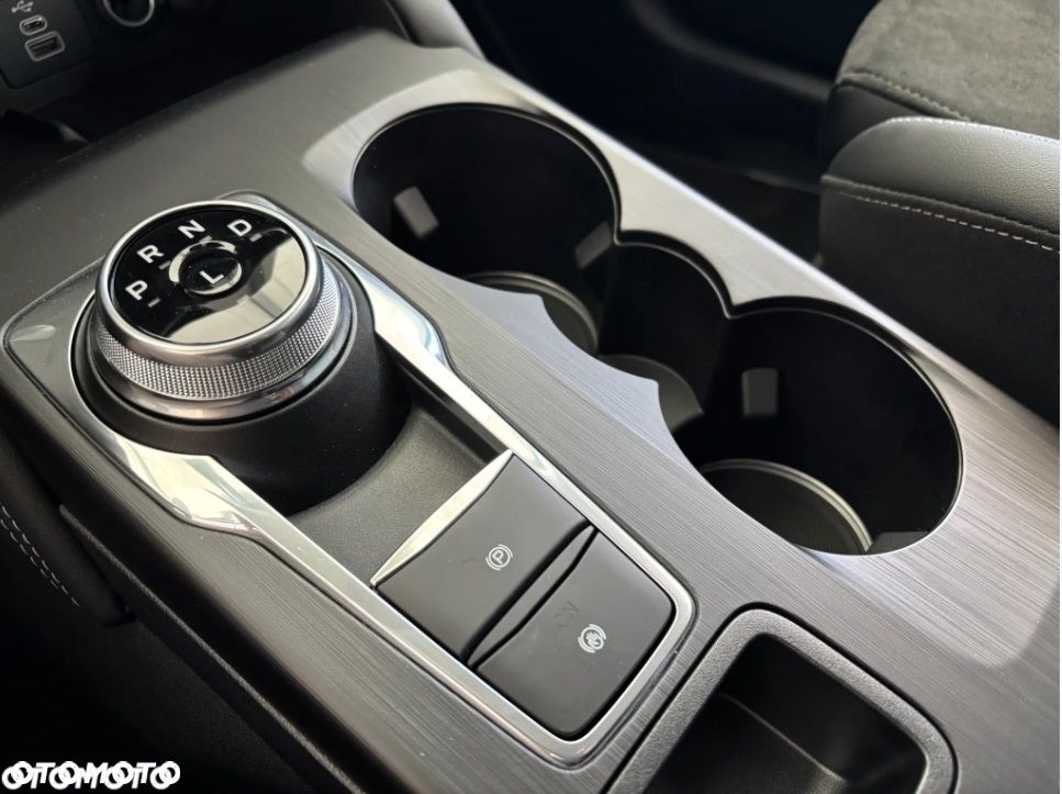 Ford Kuga 2.5 Duratec FHEV 4x4 ACTIVE X - 18