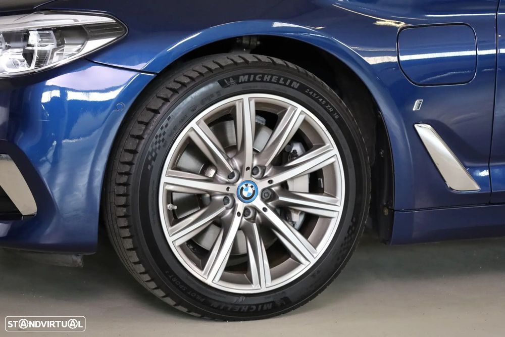 BMW 530 e iPerformance Line Luxury - 14