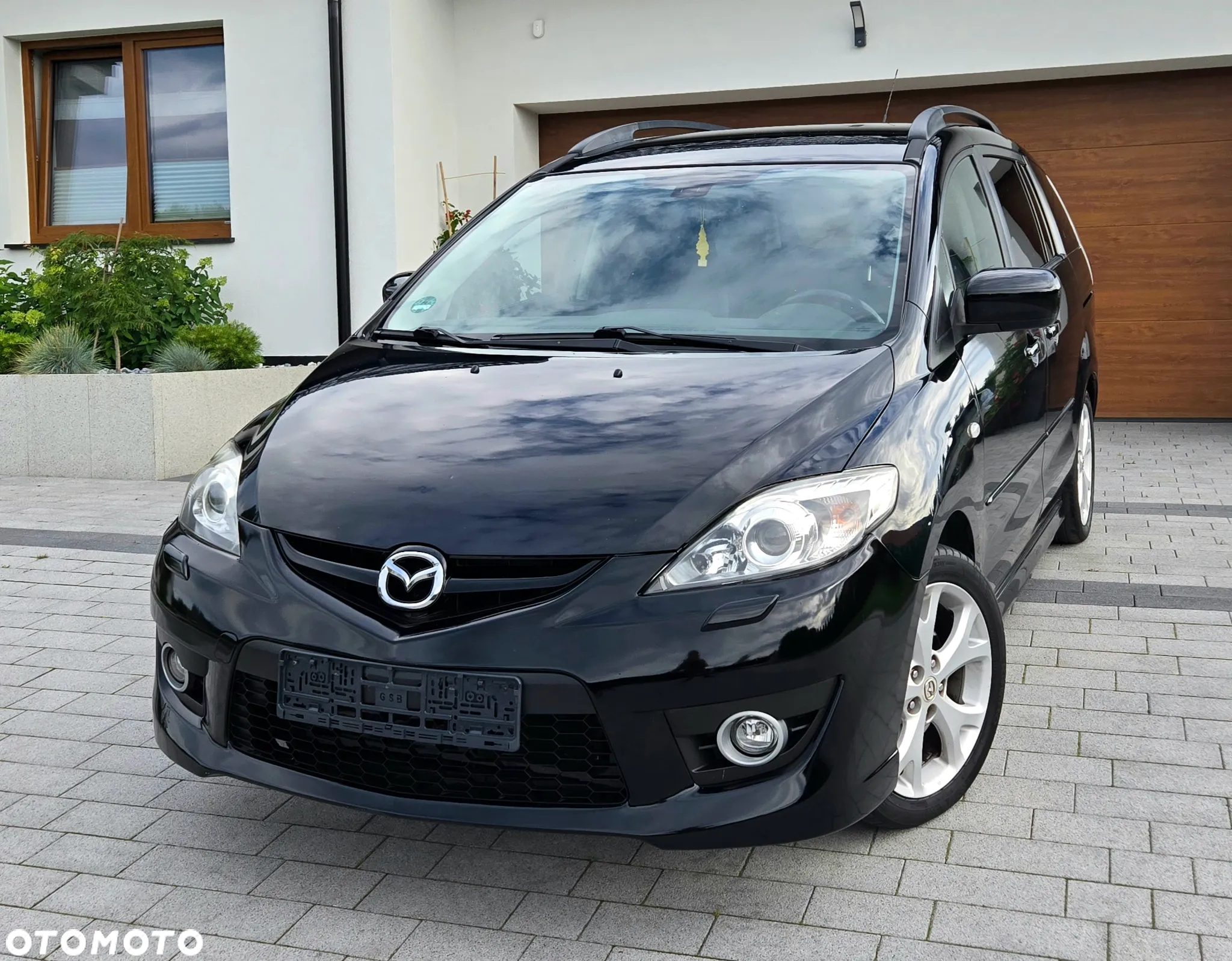 Mazda 5 2.0 Exclusive + - 10
