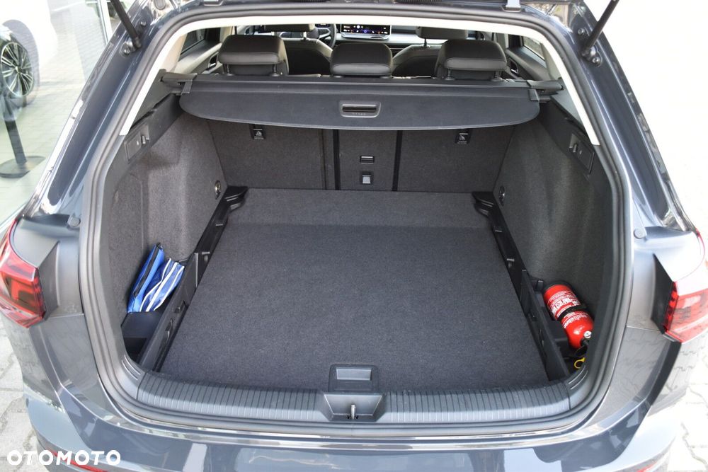 Volkswagen Golf - 37