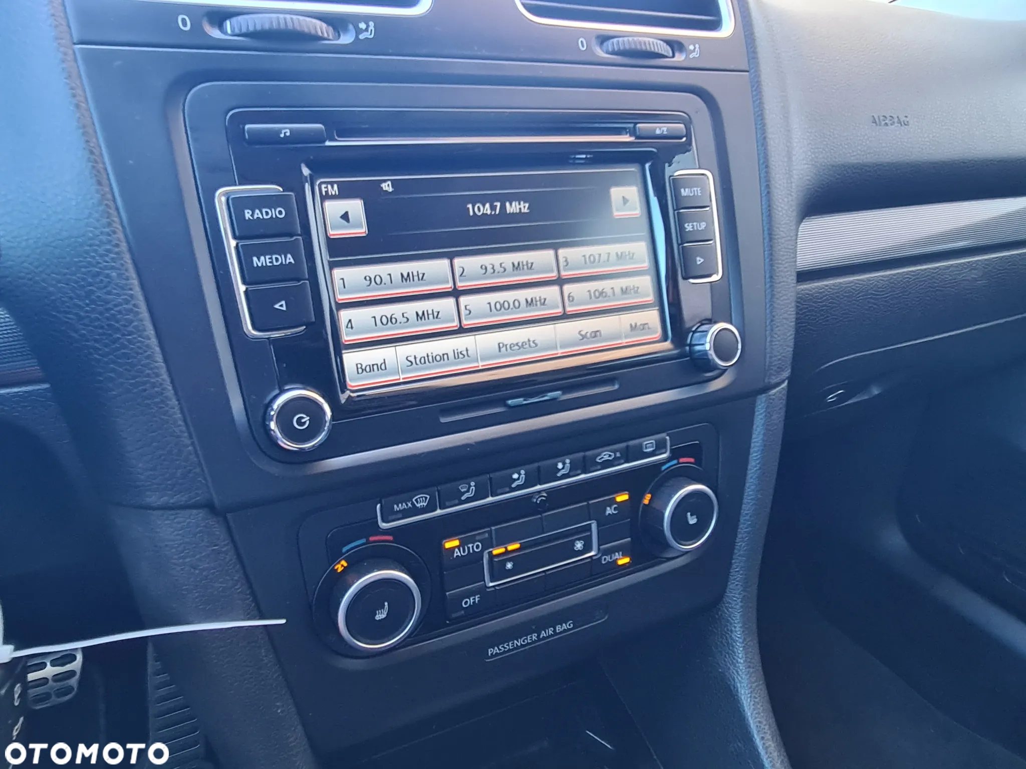 Volkswagen Golf VI 2.0 TDI Highline - 33