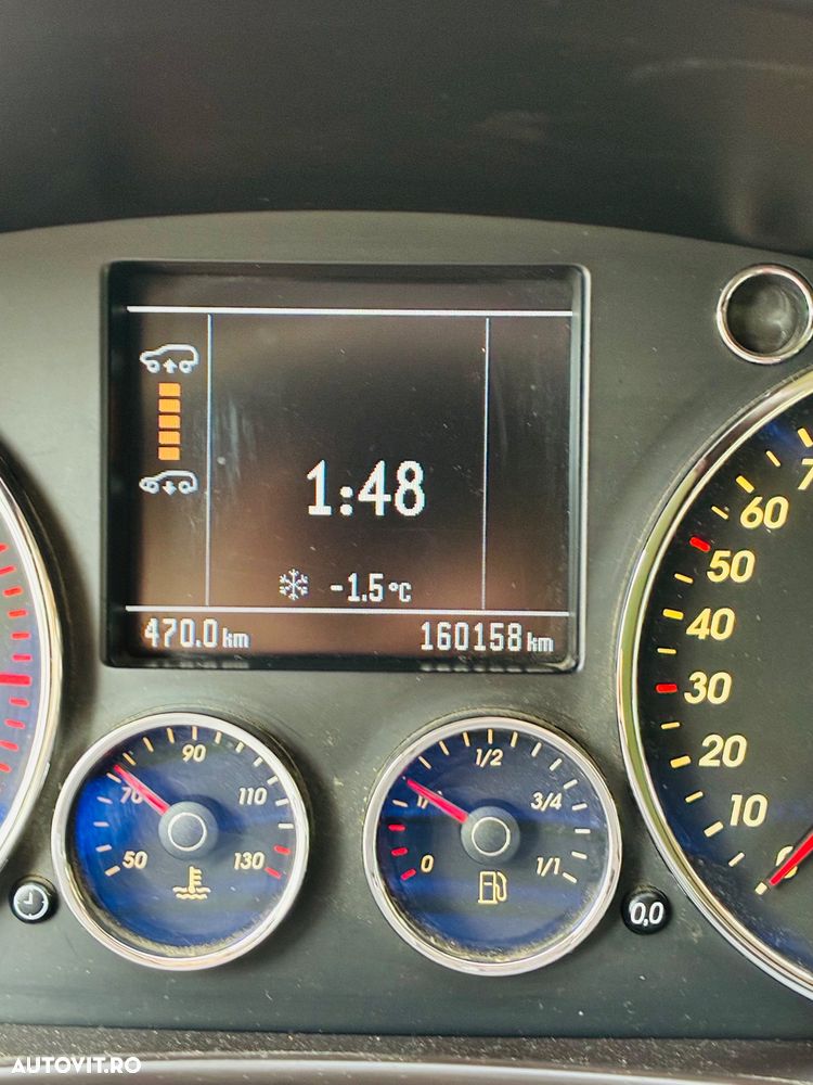 Volkswagen Touareg - 12