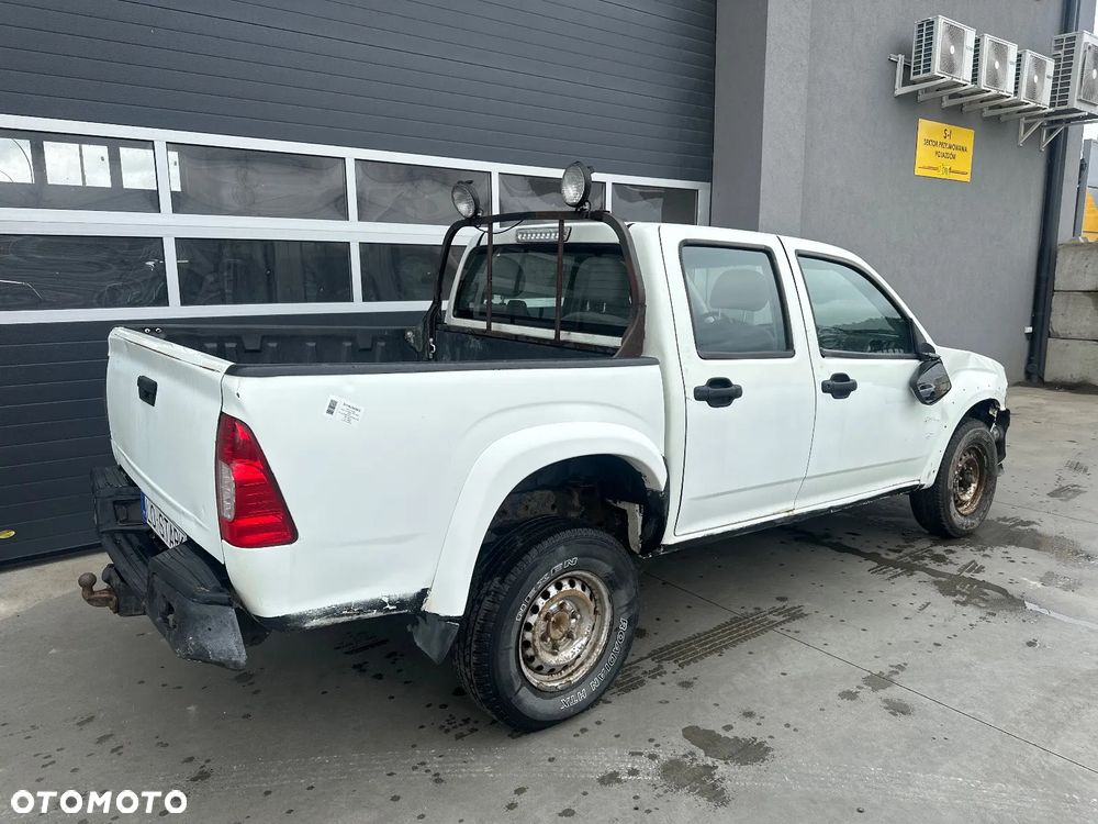 Isuzu D-Max - 4