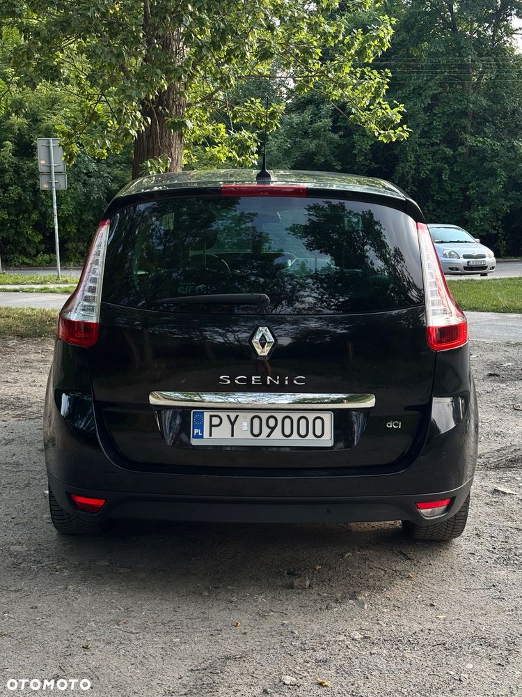 Renault Scenic 2.0 dCi Bose - 8
