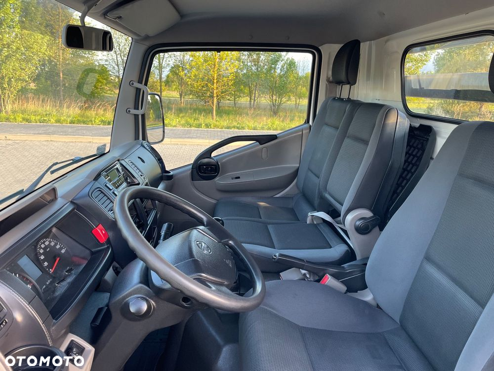Nissan Cabstar - 27