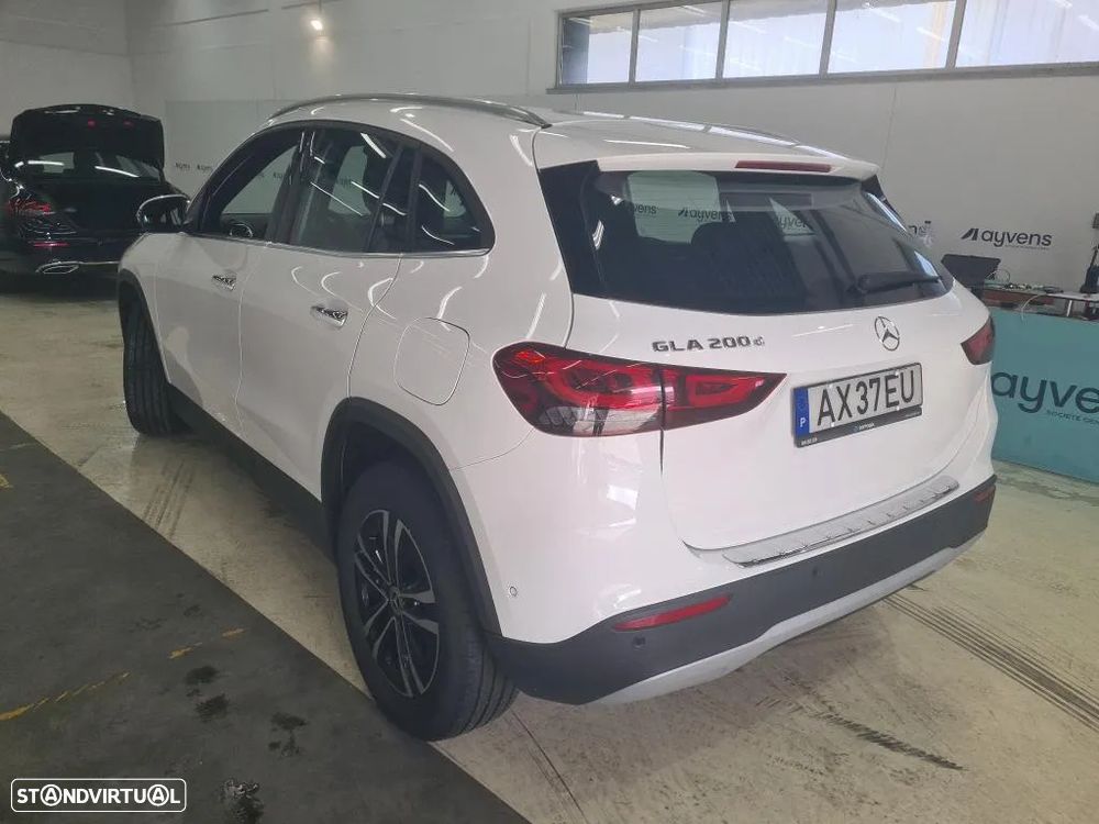 Mercedes-Benz GLA 200 d Style - 2