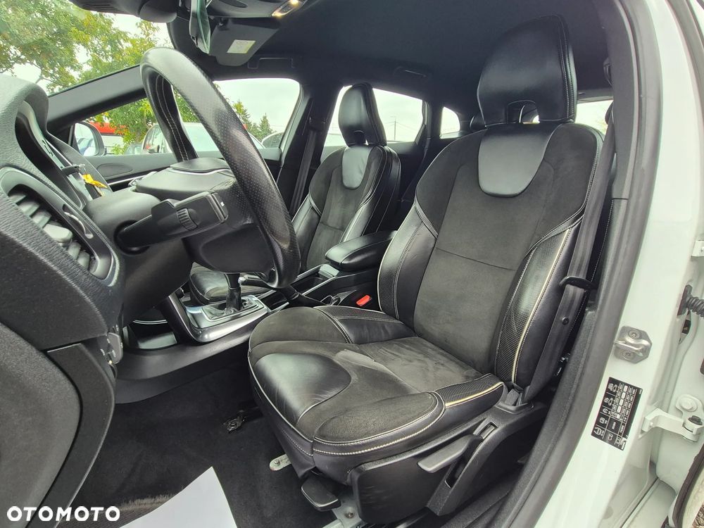 Volvo V40 D2 RDesign - 26