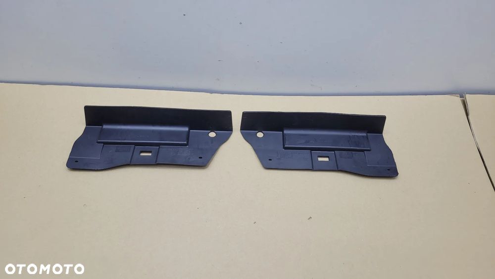 NOWE CLIO IV KIEROWNICA WLOT POWIETRZA PRAWA LEWA ORYG 960154521R 622577511R - 2