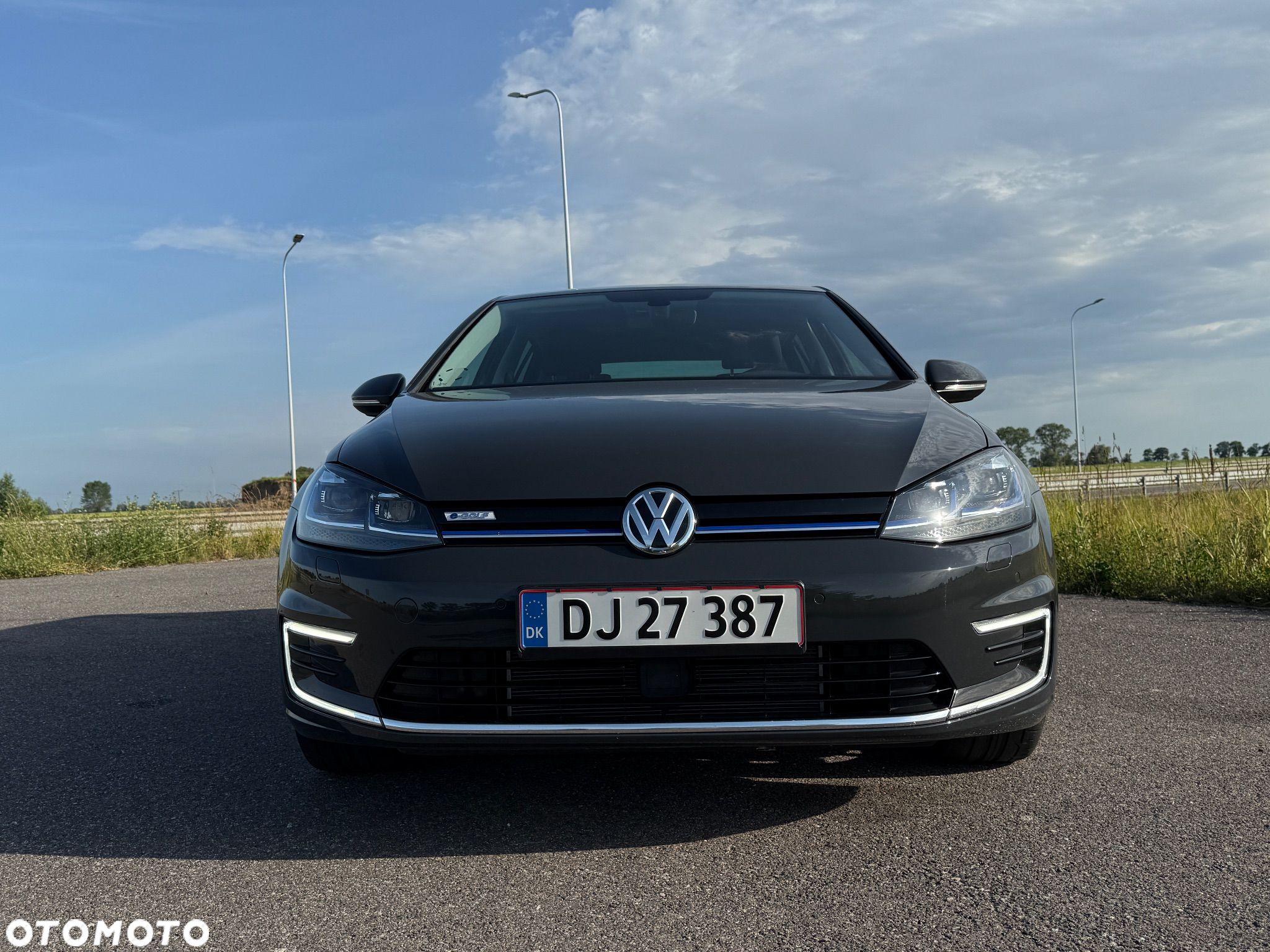 Volkswagen Golf e-Golf - 1