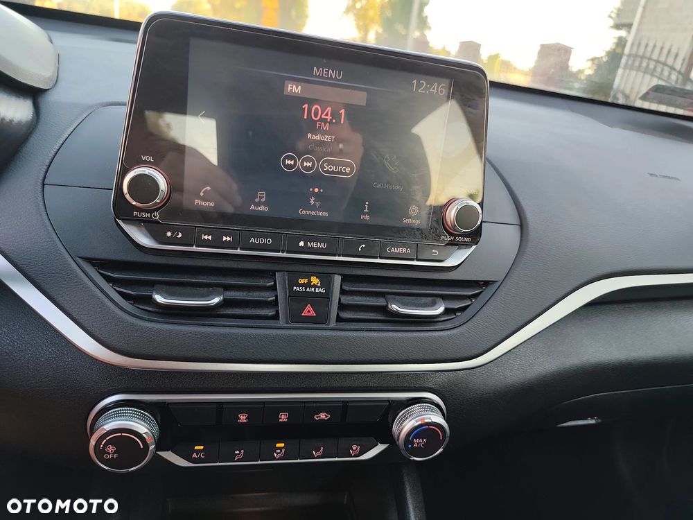 Nissan Altima - 12