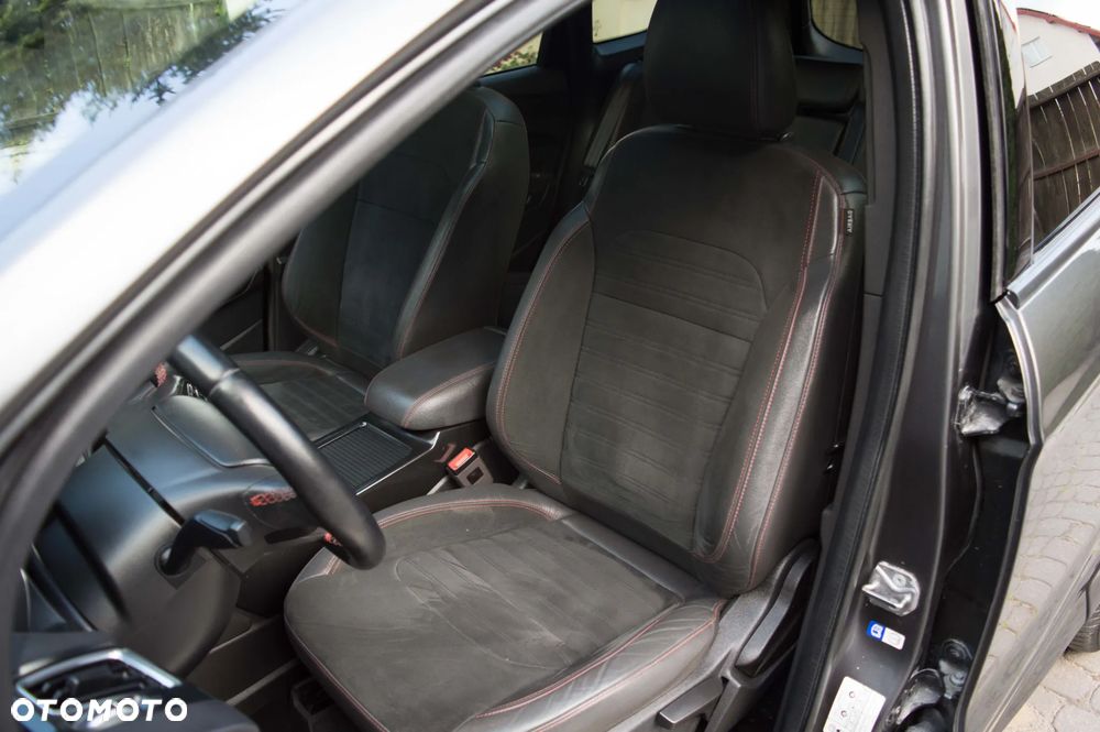 Ford Kuga 2.0 TDCi 4x2 ST-Line - 16