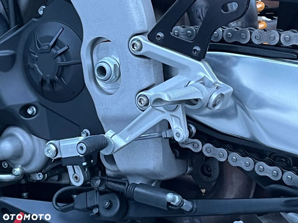 Aprilia RSV - 32