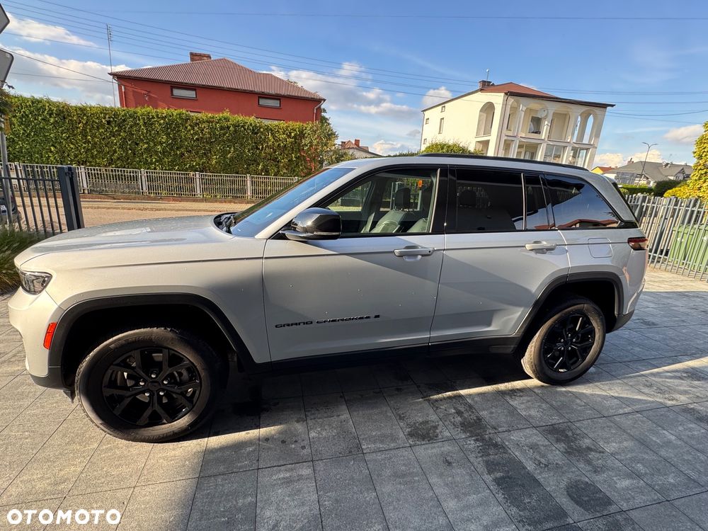 Jeep Grand Cherokee 2025 photo 4