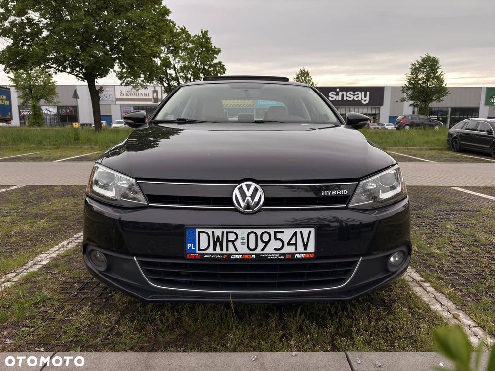 Volkswagen Jetta - 2