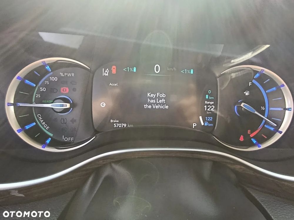 Chrysler Pacifica - 28