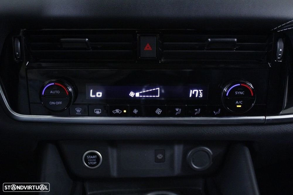 Nissan Qashqai 1.3 DIG-T N-Connecta LED - 29