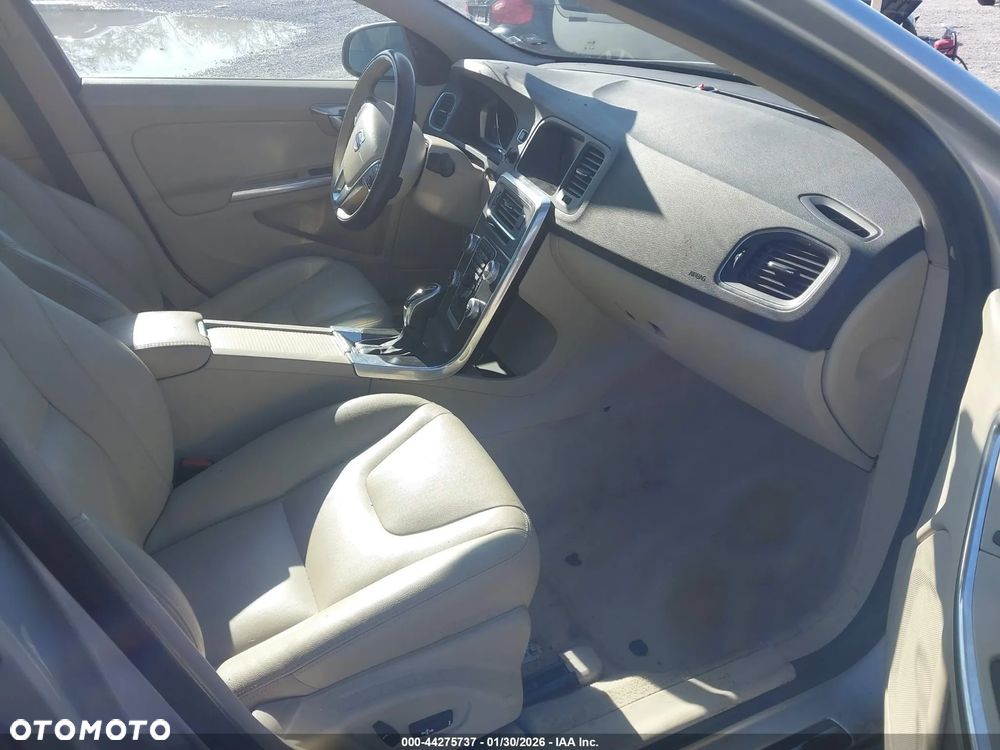 Volvo S60 - 19