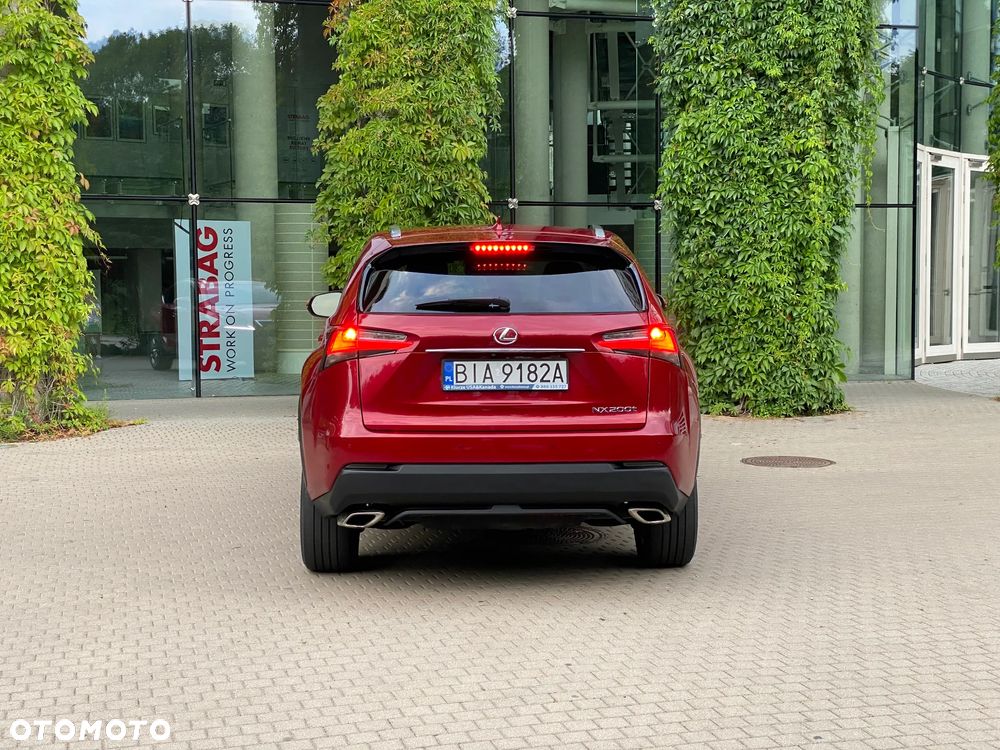 Lexus NX 200t AWD Luxury Line - 4