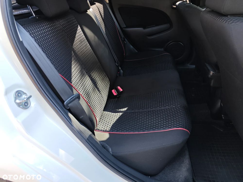 Mazda 2 - 10