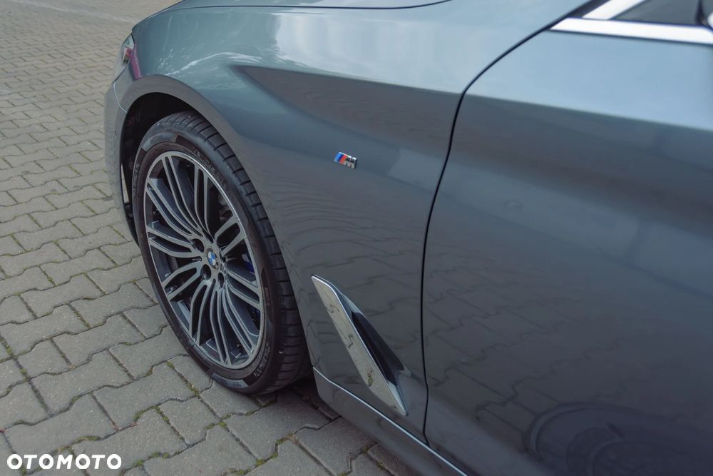 BMW Seria 5 540d xDrive - 21