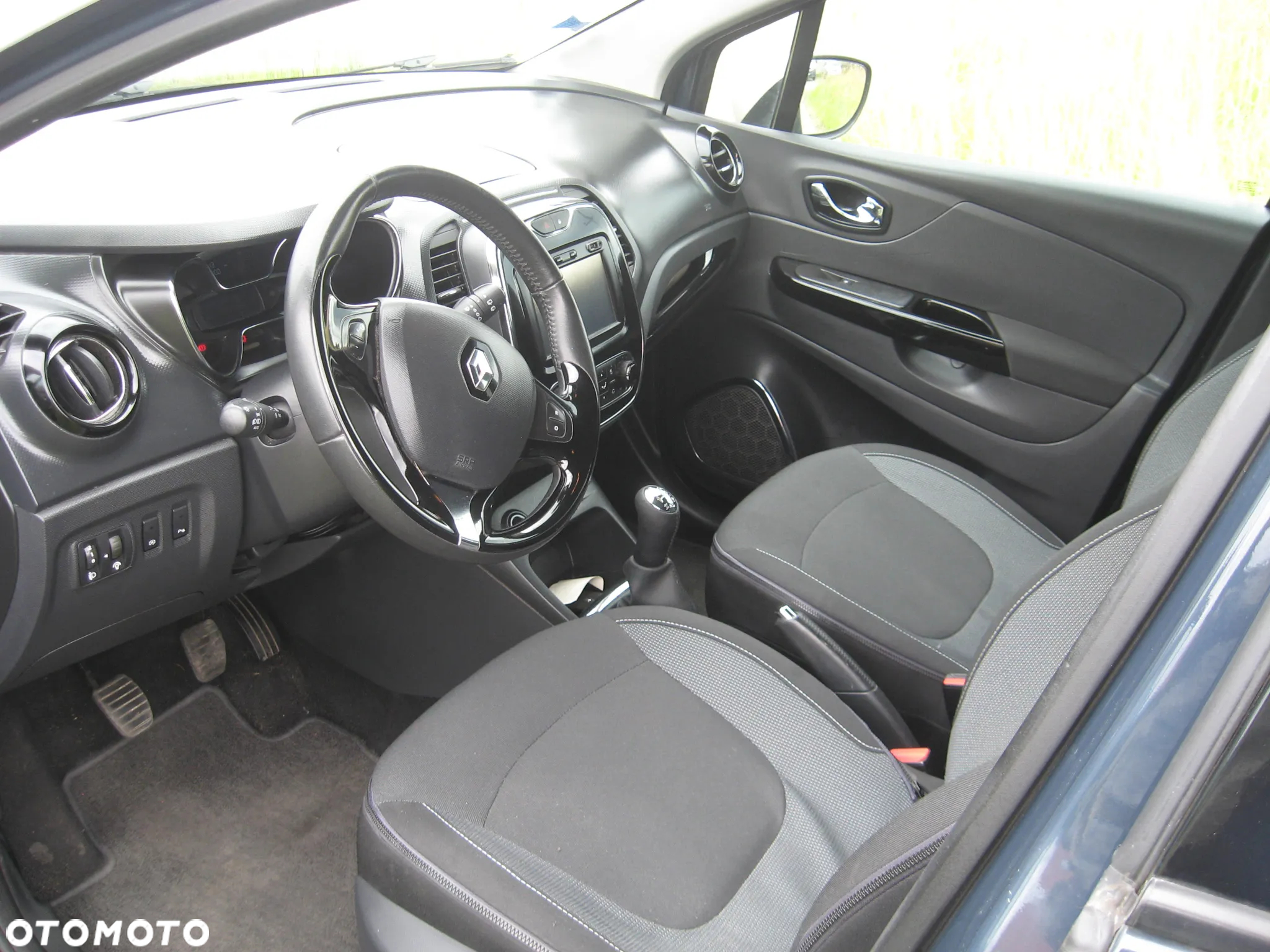 Renault Captur dCi 90 EDC Helly Hansen - 9