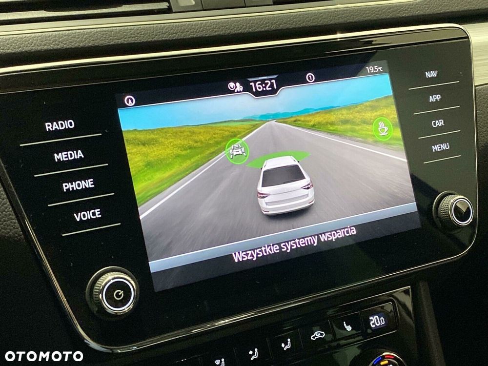 Skoda Superb 1.5 TSI Ambition DSG - 17