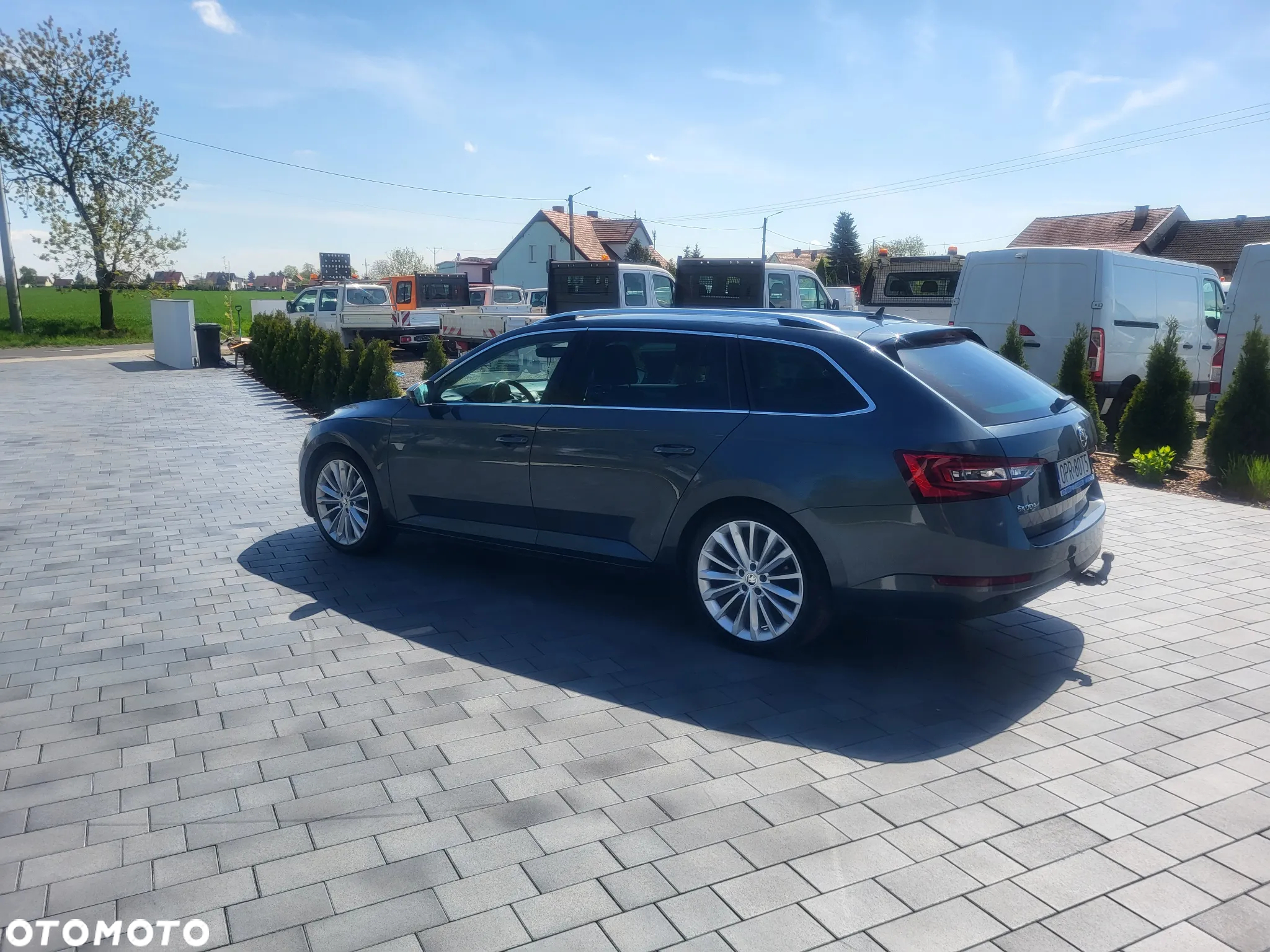 Skoda Superb 2.0 TDI DSG Sportline - 3