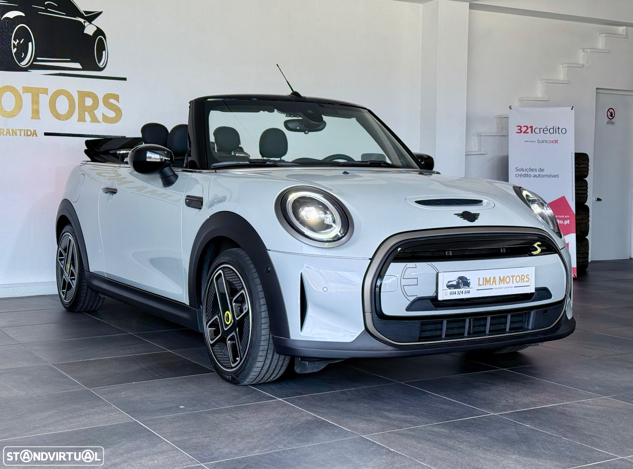 MINI Cabrio Cooper SE 1 of 999 - 3