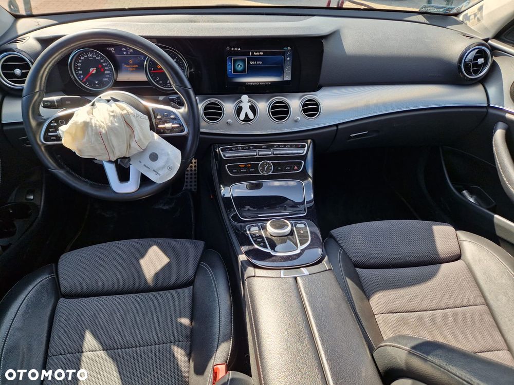 Mercedes-Benz Klasa E 200 d 9G-TRONIC - 9