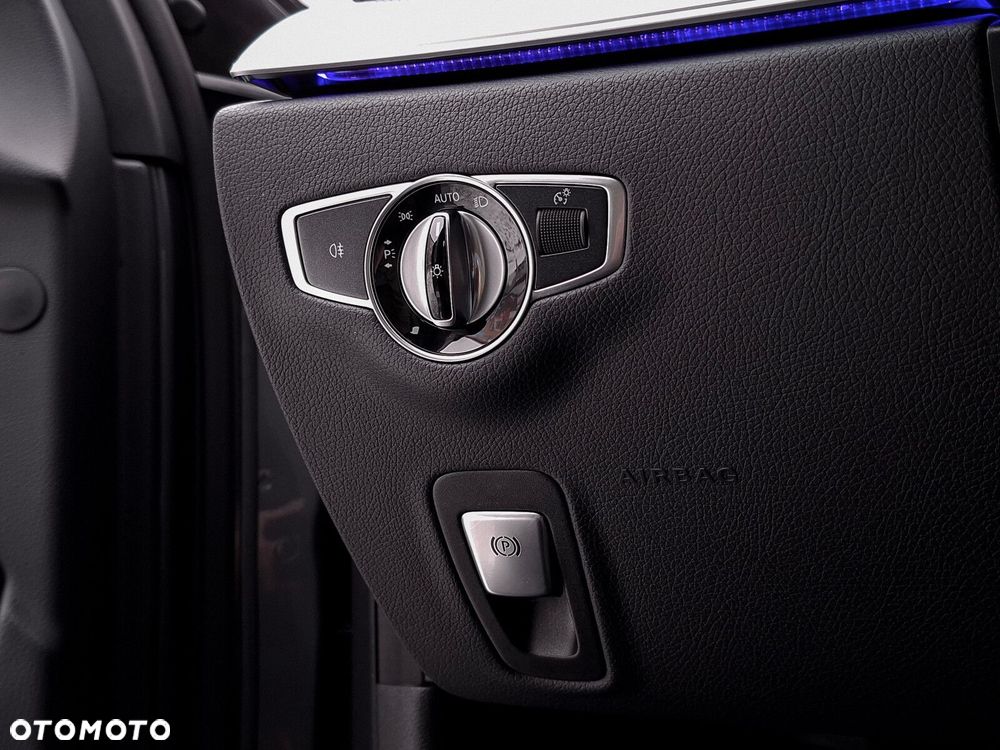 Mercedes-Benz Klasa E - 25