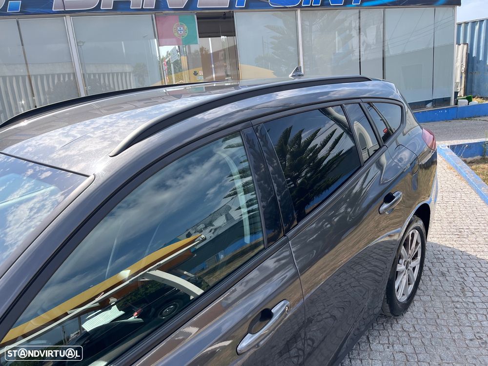 Ford Focus SW 1.5 TDCi EcoBlue Connected - 24