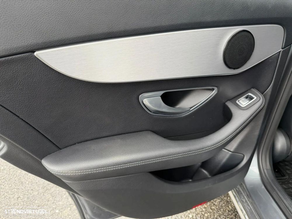 Mercedes-Benz C 220 - 13