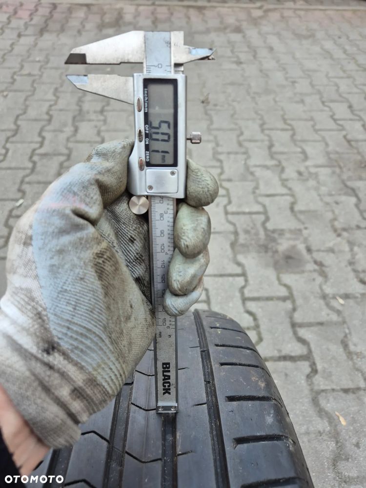 OPONY LETNIE VREDESTEIN 235/55 R19 XL  DOT 1723 - 4