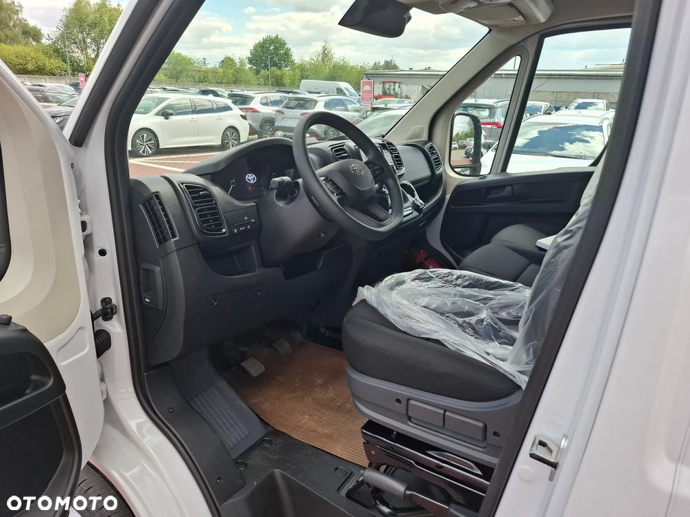 Toyota Proace Max - 17