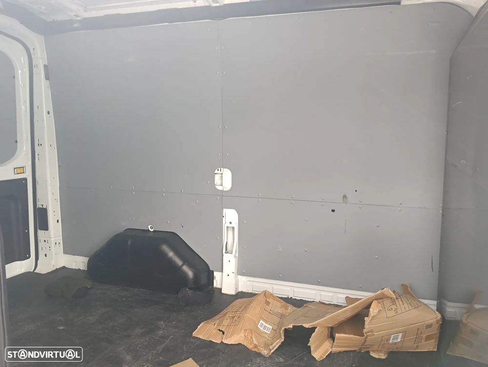 Ford Transit - 19