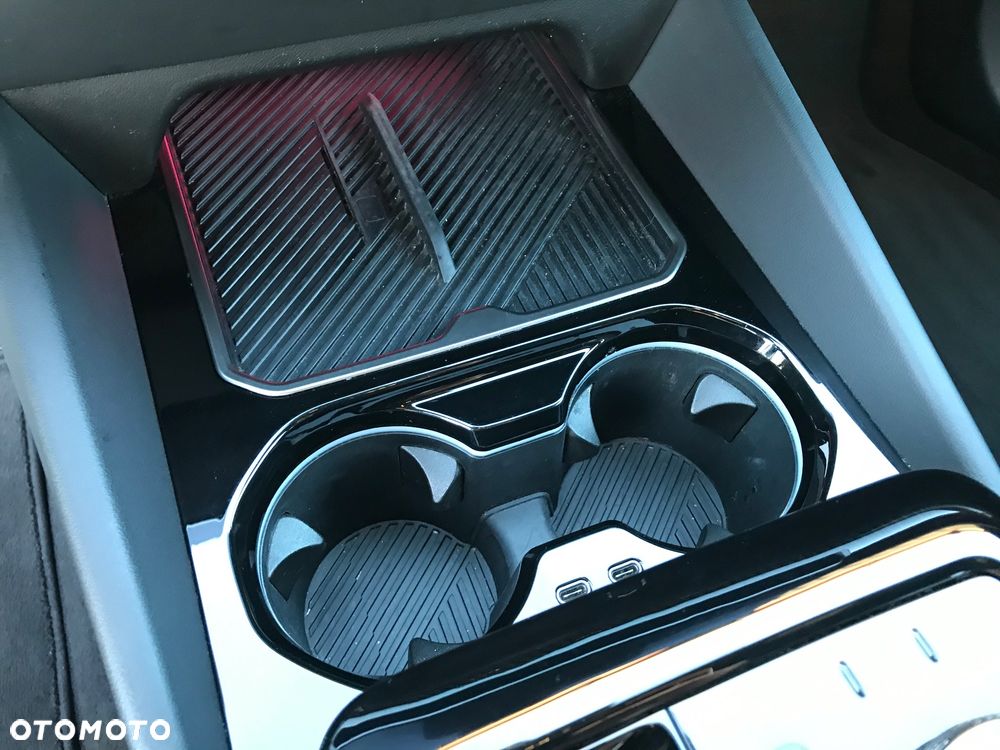 BMW Seria 5 520d - 14