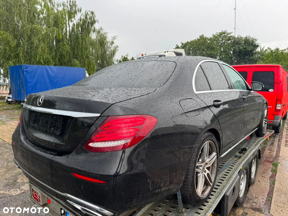 Mercedes-Benz Klasa E 350 BlueTEC 9G-TRONIC Classic - 9